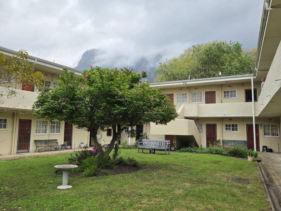 1 Bedroom Property for Sale in Newlands Western Cape